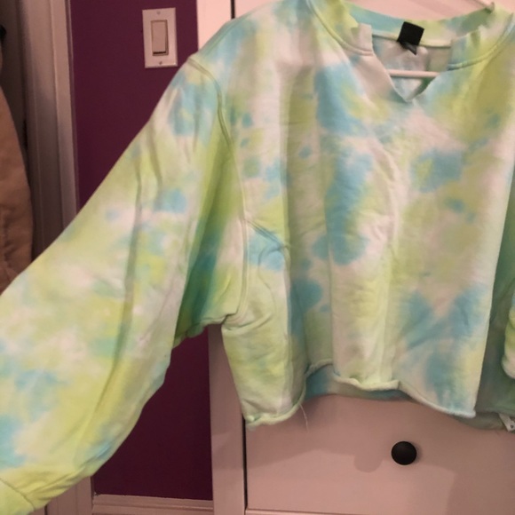 Women’s Wild Fable Crewneck Sweatshirt - XL - Picture 2 of 12